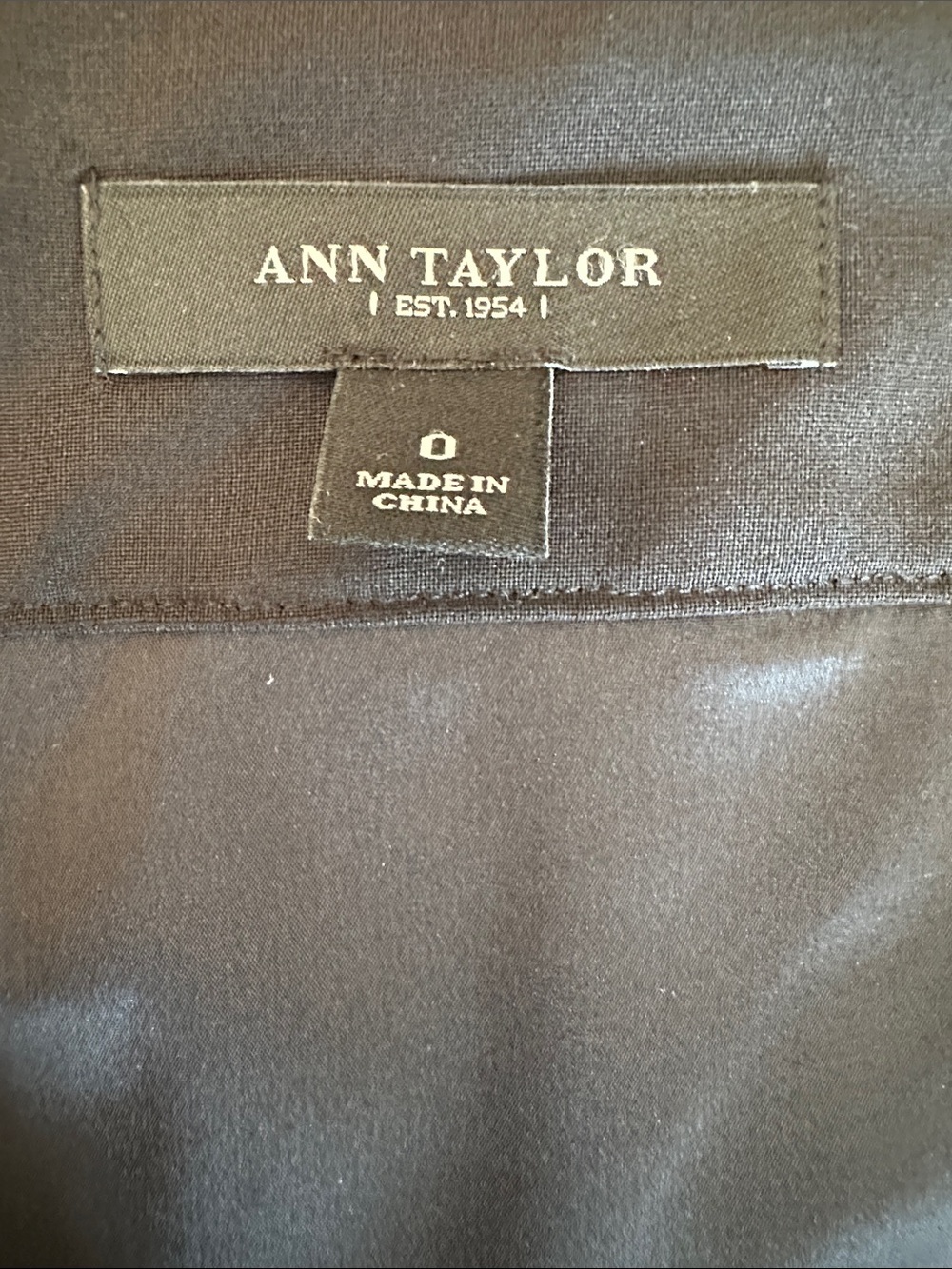 Ann Taylor Black Pencil skirt - Classic Finish